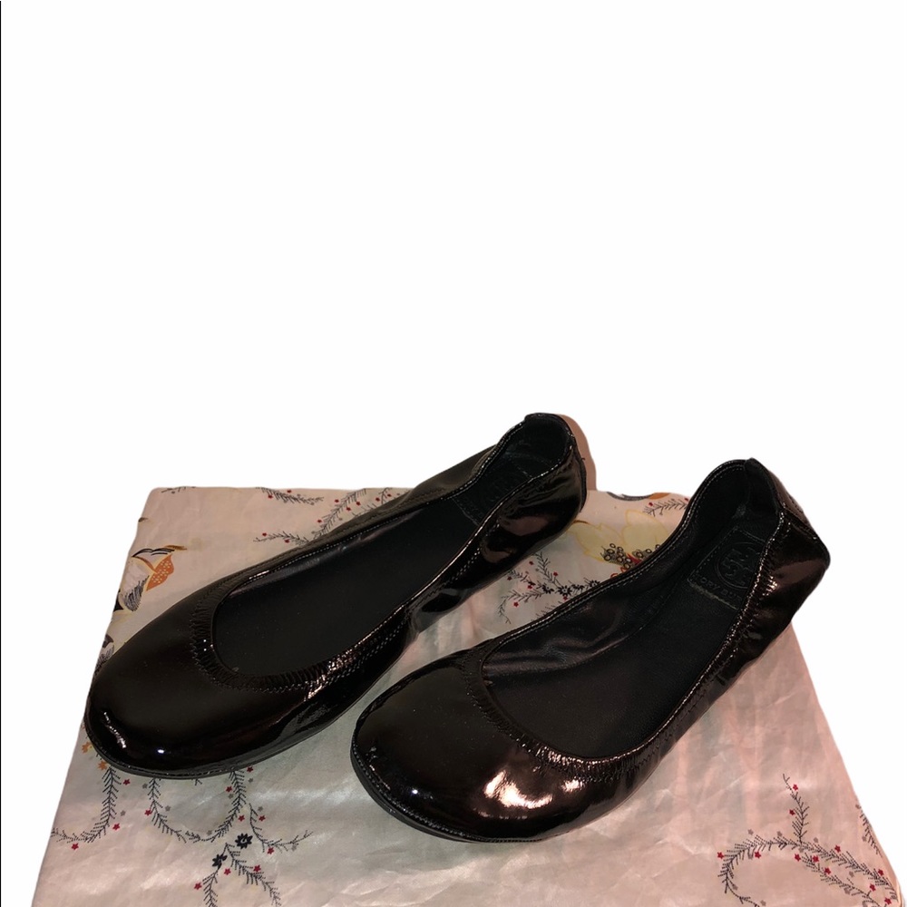 Tory Burch Patent Leather Flats. GREAT CONDITION